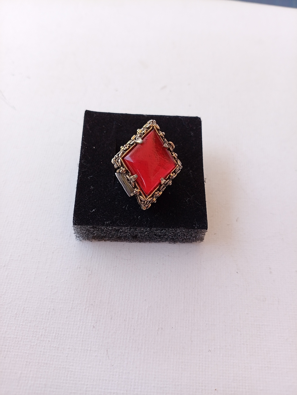 Poison Ring Gem Accent